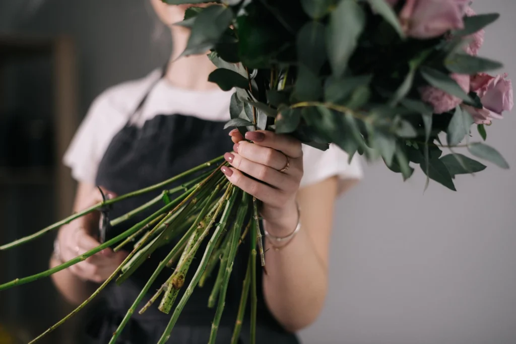 How To Become A Florist